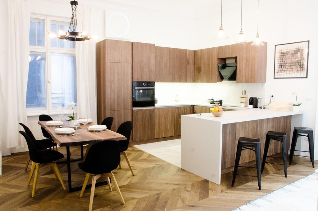 Luxury Apartment By Hi5 - Szervita Suite Будапеща Екстериор снимка