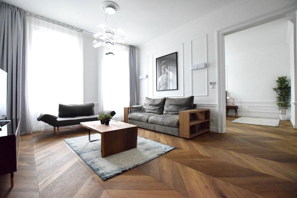 Luxury Apartment By Hi5 - Szervita Suite Будапеща Екстериор снимка
