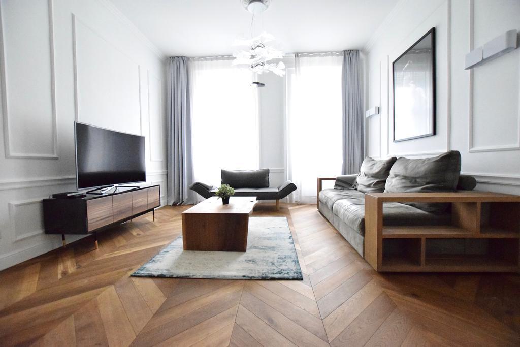 Luxury Apartment By Hi5 - Szervita Suite Будапеща Екстериор снимка