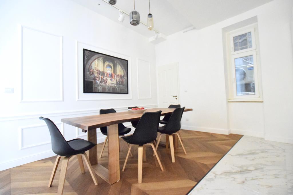 Luxury Apartment By Hi5 - Szervita Suite Будапеща Екстериор снимка