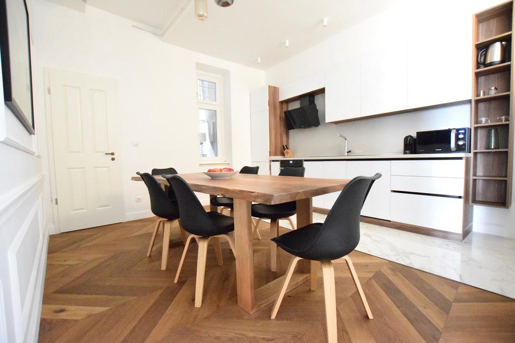 Luxury Apartment By Hi5 - Szervita Suite Будапеща Екстериор снимка